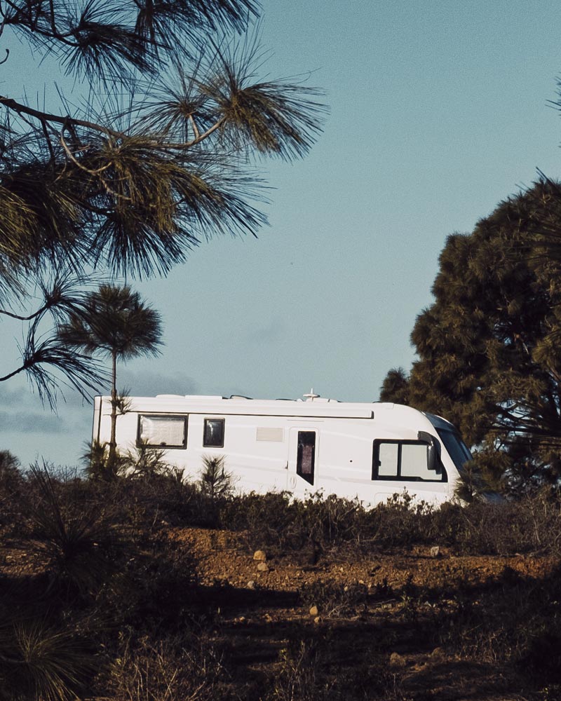 Motor homes & caravans