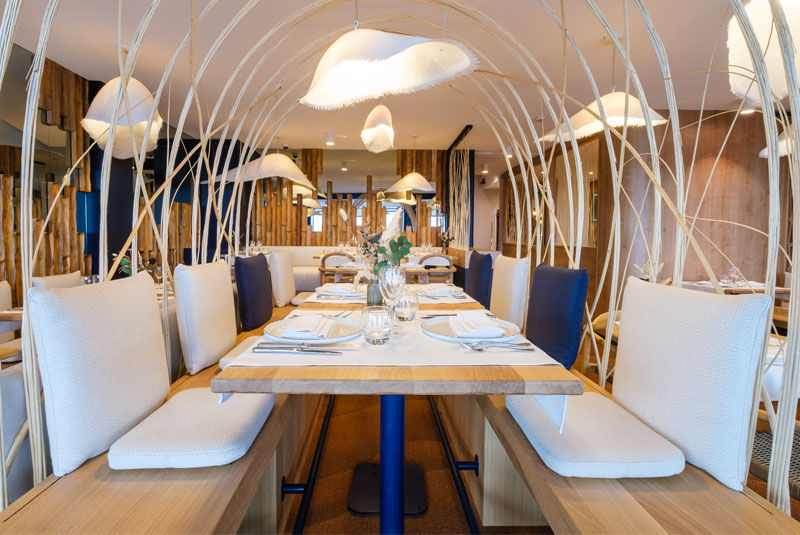 Mobilier et assises pour espaces de restauration