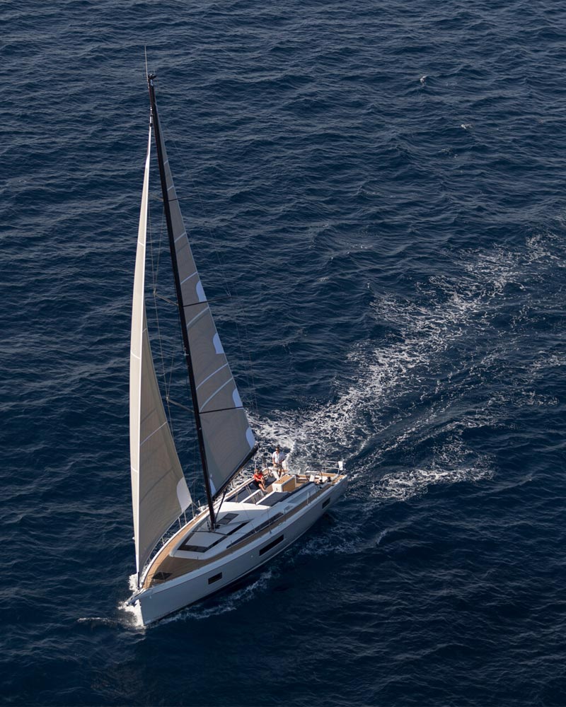 Voilier avec nos selleries nautiques